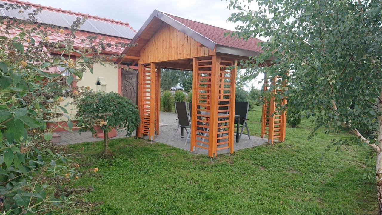 Domki I Pokoje Goscinne A A Malinowscy Stegna  Buitenkant foto