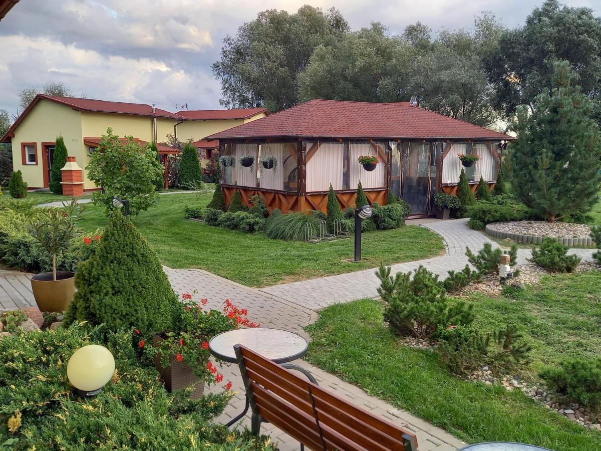 Domki I Pokoje Goscinne A A Malinowscy Stegna  Buitenkant foto