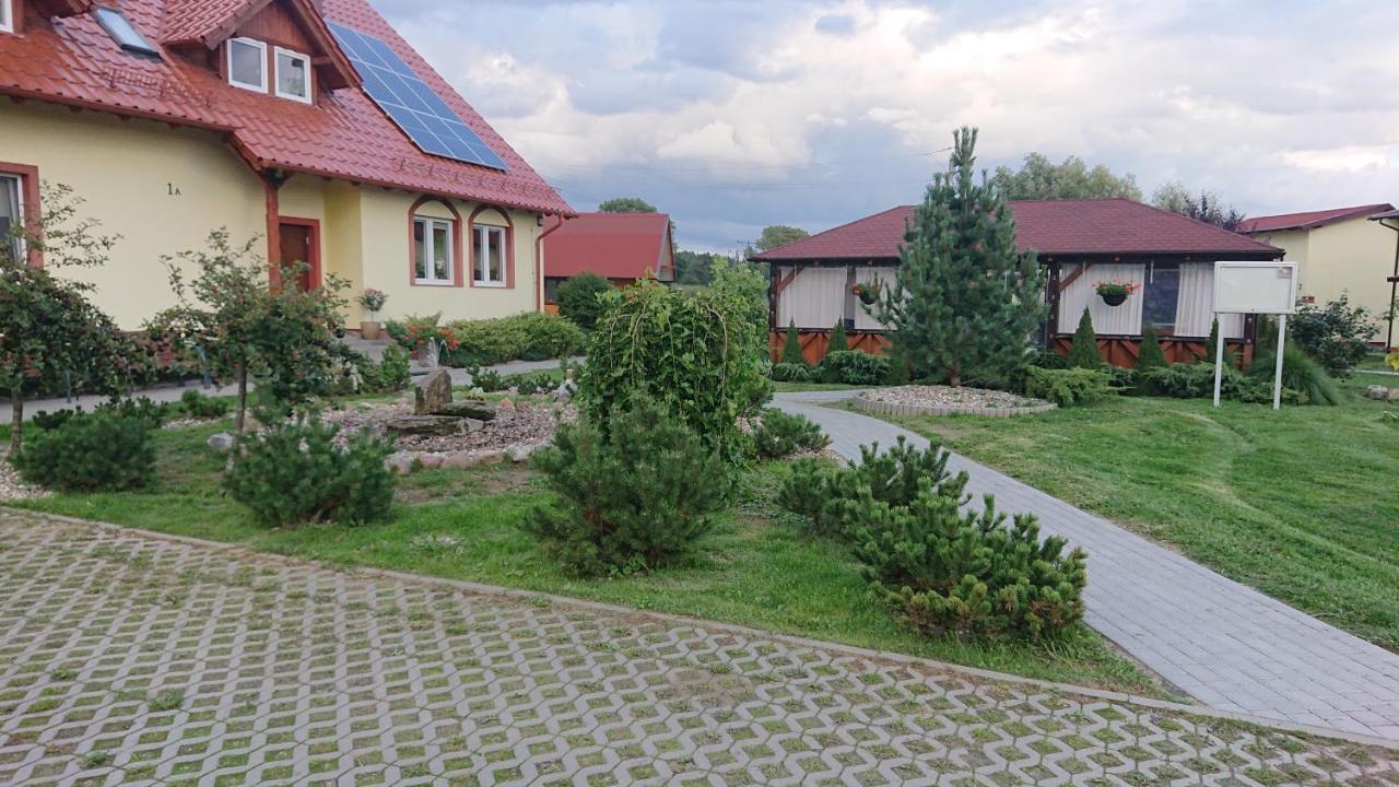Domki I Pokoje Goscinne A A Malinowscy Stegna  Buitenkant foto