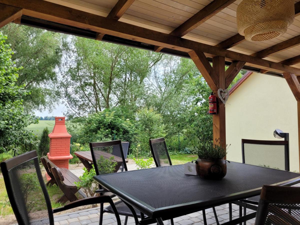 Domki I Pokoje Goscinne A A Malinowscy Stegna  Buitenkant foto