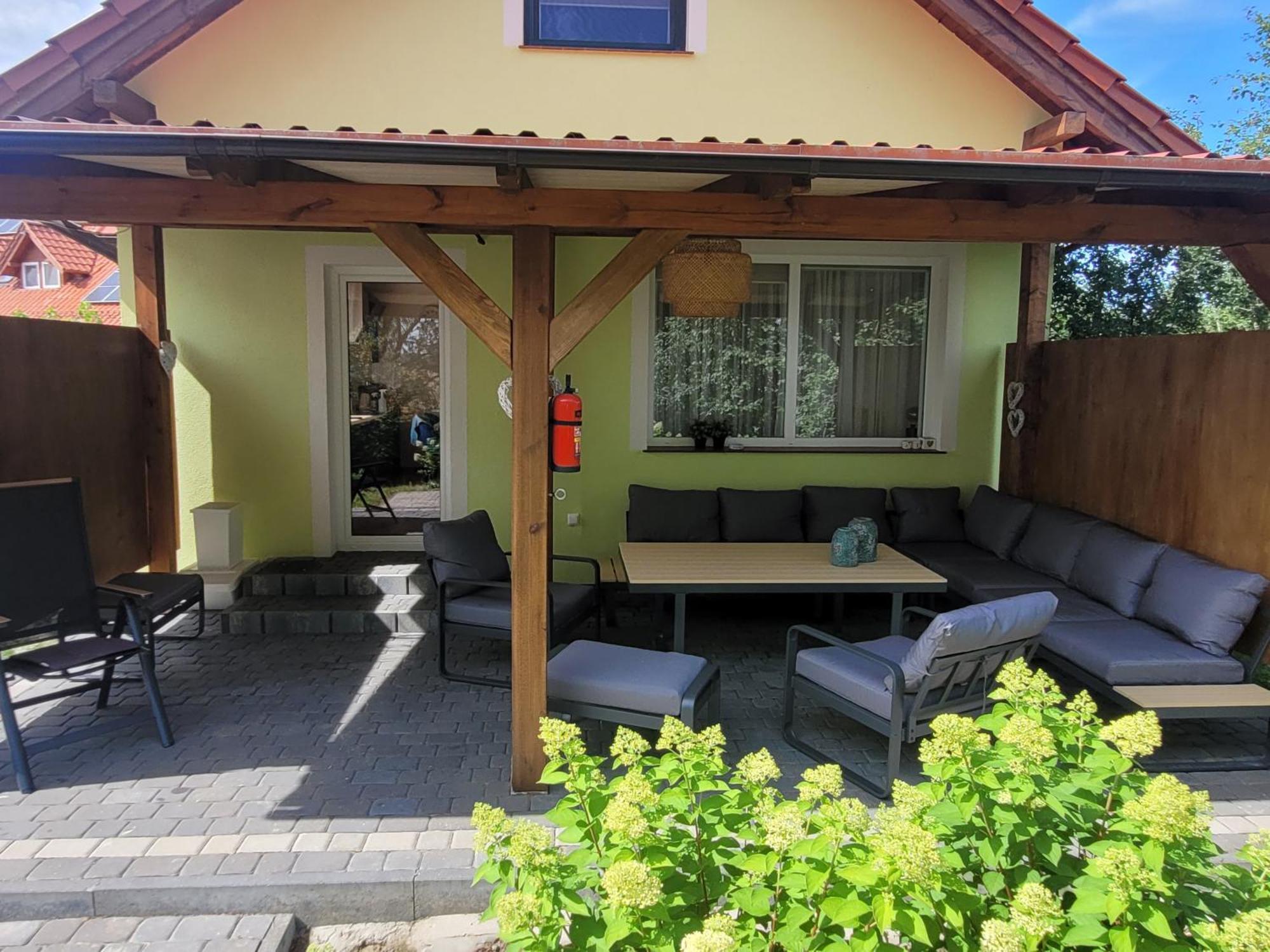 Domki I Pokoje Goscinne A A Malinowscy Stegna  Buitenkant foto